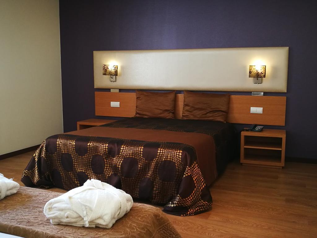 Hotel Do Vale 阿吉亚尔-达贝拉 外观 照片